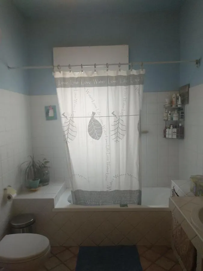 Habitación en casa particular Apartamento Serapi Simaxis Italia